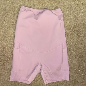 Maternity biker shorts